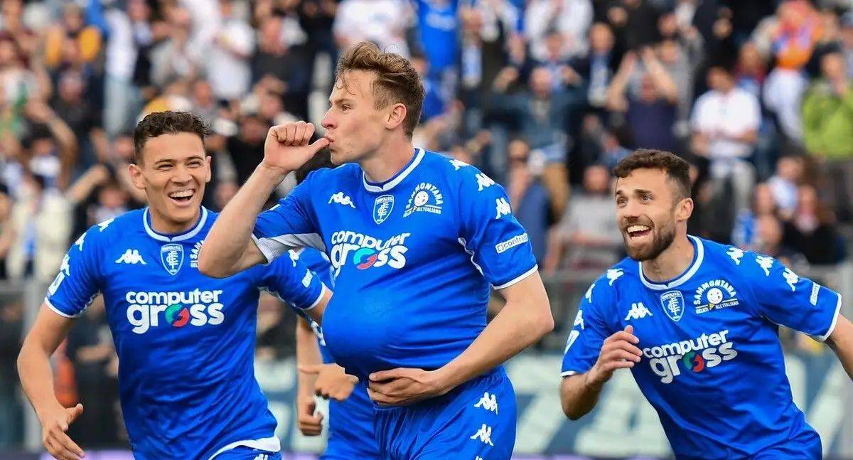 意甲比赛再掀风波波，引发球迷关注